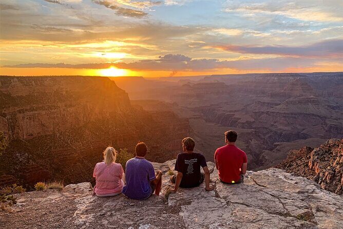 4-Hour Biblical Creation + Sunset Tour • Grand Canyon National Park South Rim - Comfort kit: what’s included so you can enjoy the rim, not suffer it