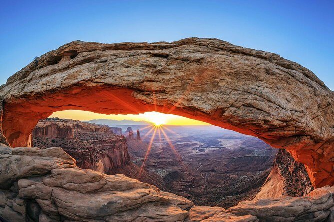 7-Day: Zion, Bryce, Monument Valley, Arches and Grand Canyon Tour - Zion National Park: The Narrows and Emerald Pools without the stress