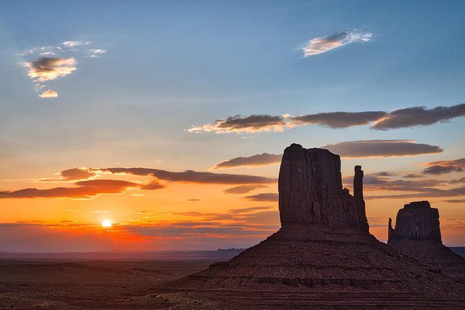 7-Day: Zion, Bryce, Monument Valley, Arches and Grand Canyon Tour - Meeting in Las Vegas and the reality of group travel
