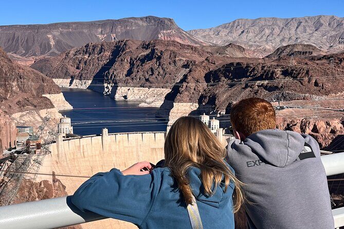 French Tour of the Skywalk Grand Canyon and Hoover Dam - Hoover Dam on the return: the bridge photo stop