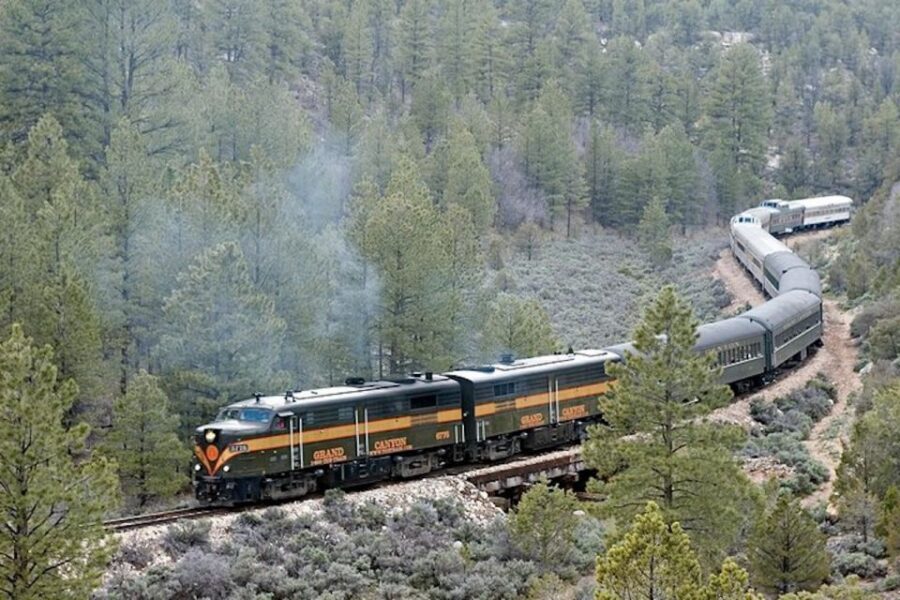 From Flagstaff: Grand Canyon Railroad Full-Day Guided Tour - The Grand Canyon Railway: cowboys, music, and a 65-mile ride