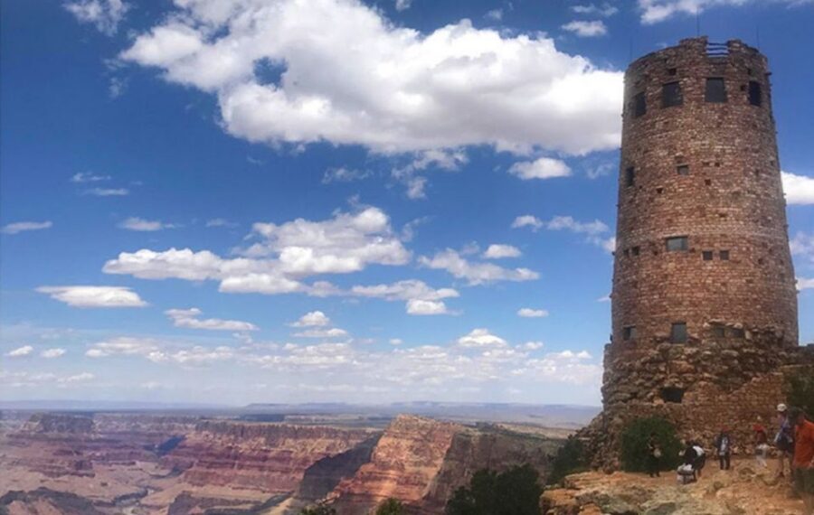 From Flagstaff: Grand Canyon Railroad Full-Day Guided Tour - First arrival at Grand Canyon Village: where your eyes do the learning