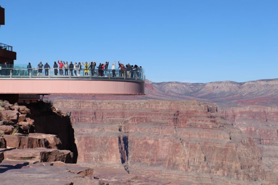 From Las Vegas: Grand Canyon & Hoover Dam Private Photo Tour - Crossing toward Arizona: using the drive for real context, not boredom