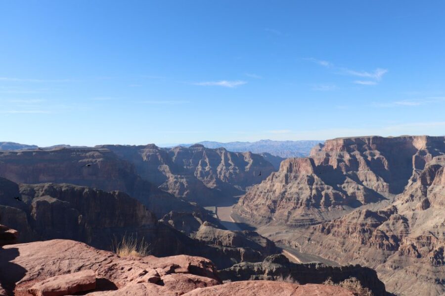 From Las Vegas: Grand Canyon & Hoover Dam Private Photo Tour - Hualapai Ranch zipline: adding motion to your canyon photos