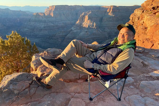Grand Canyon + Hoover Dam View + WiFi (Skywalk/lunch options) - Skywalk upgrade: worth it for the thrill, not for the photos