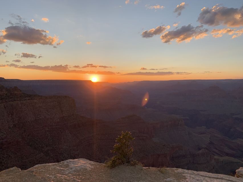 Grand Canyon National Park: Guided Sunset Hummer Tour - Guides Matter: Storytelling, Q&A, and Photo Help You’ll Actually Feel