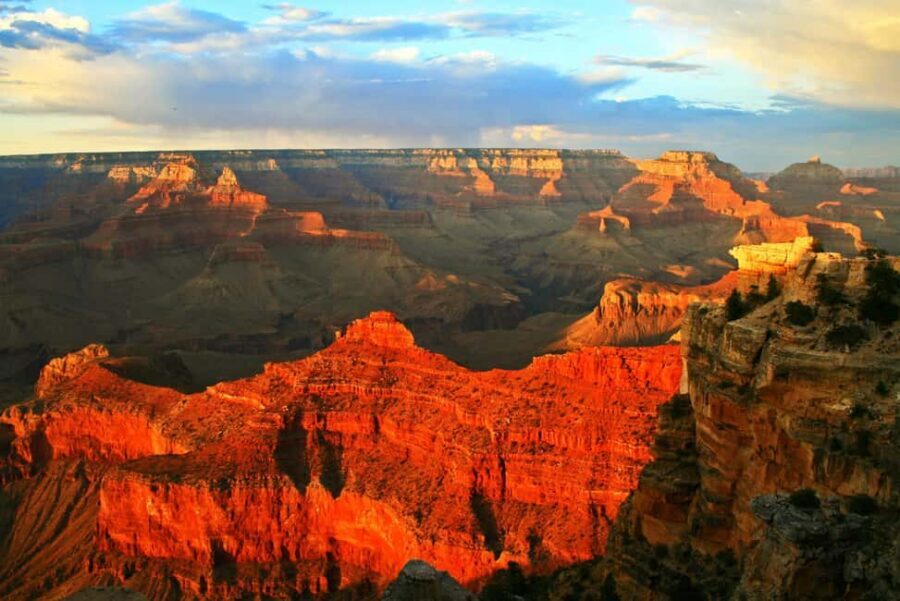 Grand Canyon South Rim Sunset Tour wth Dinner included - Comfort On the Move: Premium Van, Snacks, Drinks, and Wi-Fi