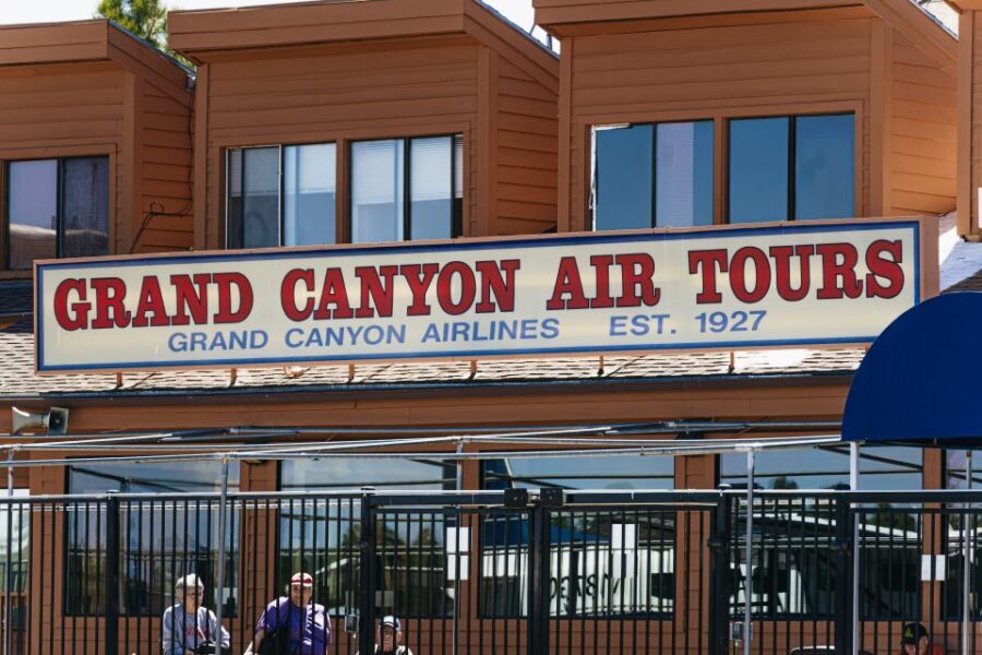 Grand Canyon Village: Grand Canyon South Rim Airplane Tour - Windows and photo reality: how to get the best shots without disappointment
