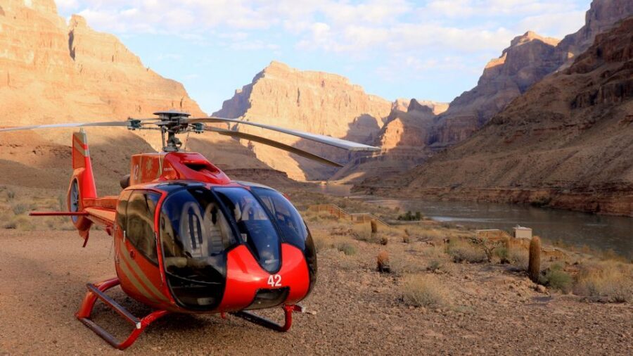 Las Vegas: Grand Canyon Helicopter Ride, Boat Tour & Skywalk - The helicopter legs: Hoover Dam, Lake Mead, and a real canyon-floor landing