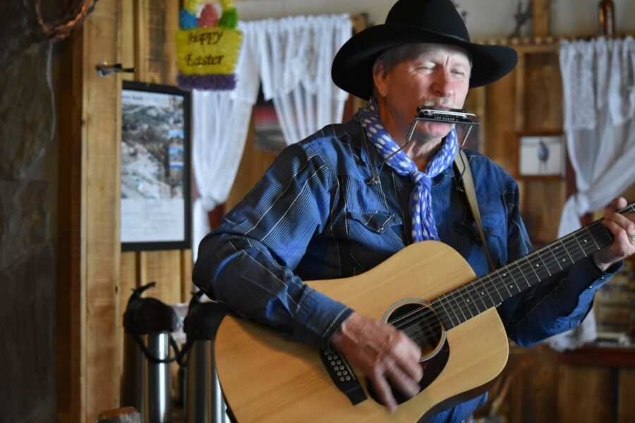 Las Vegas: Grand Canyon Ranch Tour with Horseback/Wagon Ride - Getting from Las Vegas to Arizona Ranch Comfort