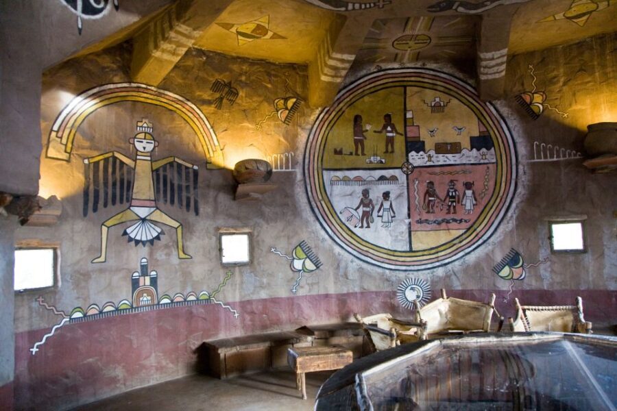 Perfect Grand Canyon Tour: Local Guides & Skip The Lines - Hopi House: pueblo-style details and the Fred Harvey craft market