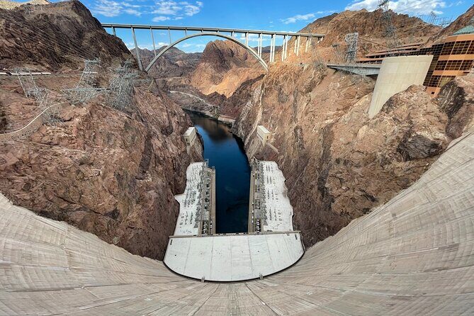 Private All-Access Tour: Grand Canyon & Hoover Dam from Vegas - Las Vegas Welcome Sign: the quick photo that sets the tone