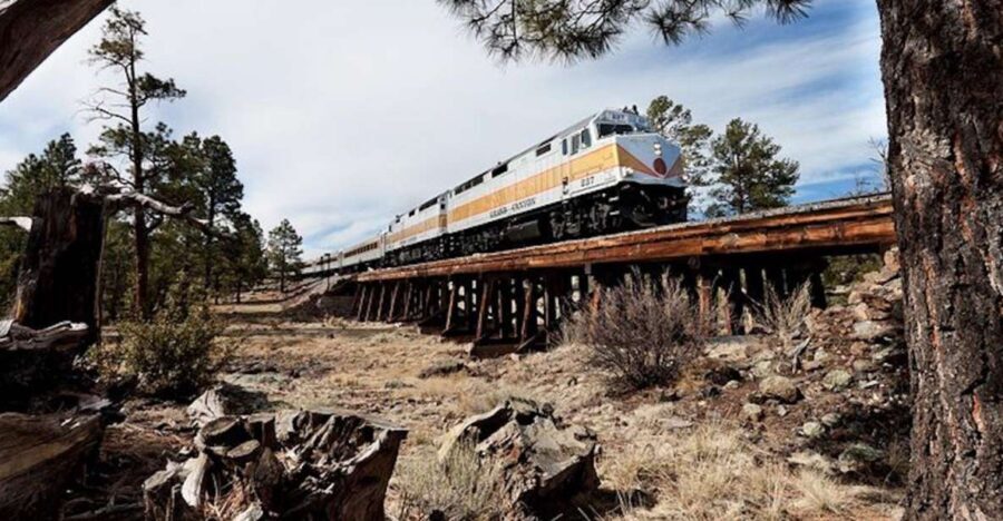 Sedona, AZ: Grand Canyon Guided Tour and Historic Railway - Why the Sedona start + Grand Canyon Railway combo works