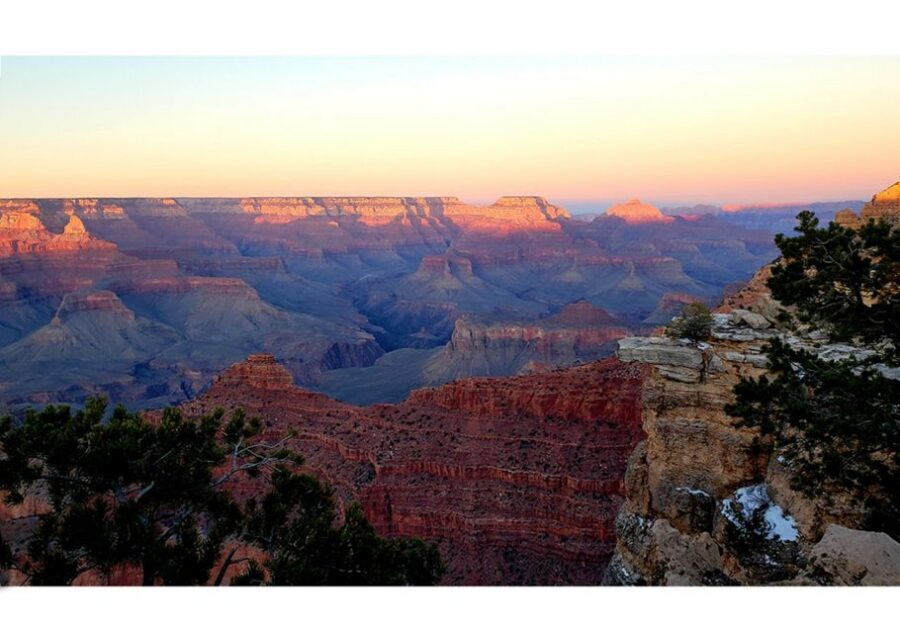 Sedona/Flagstaff: Grand Canyon Tour & First-Class Train Ride - Guided East Rim lookouts: more viewpoints, less repetition
