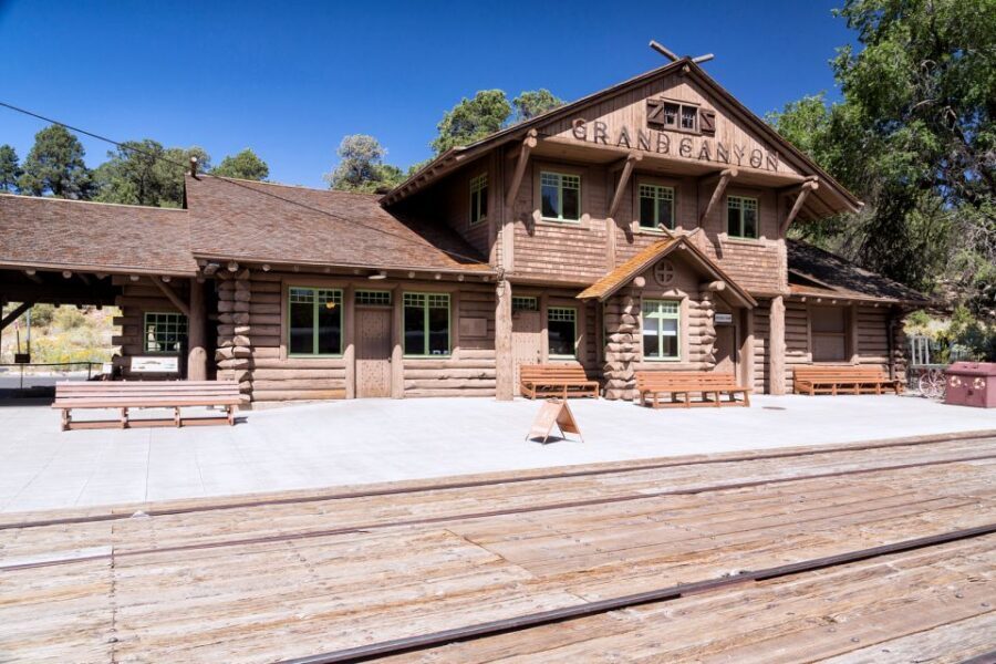 Sedona: Grand Canyon Railway Full-Day Scenic Rail Tour - From Sedona to Williams: road trip views without the driving stress