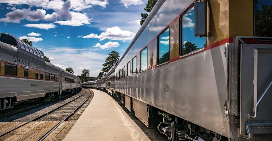Sedona: Grand Canyon Railway Full-Day Scenic Rail Tour - Grand Canyon Village lunch break: use it to recharge, not to rush