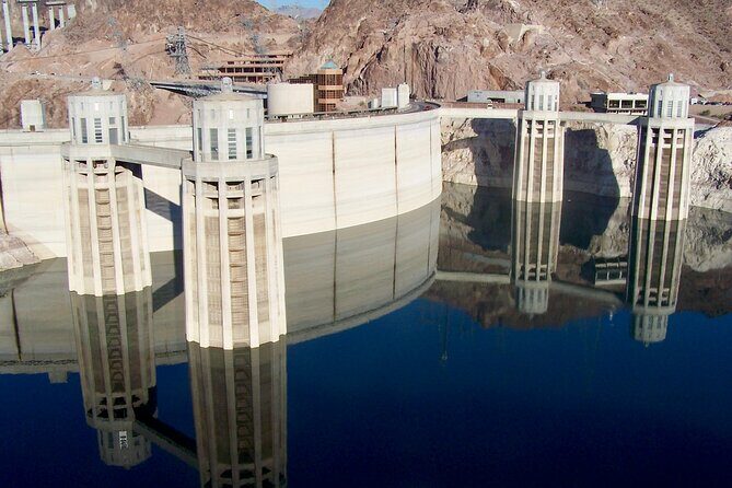 Small Group Grand Canyon Skywalk & Hoover Dam Tour - Stop 2: McDonald’s breakfast stop to kickstart the long day