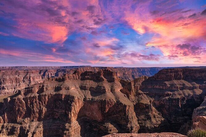 VIP Luxury Grand Canyon West and Hoover Dam with Skywalk - Joshua Tree forest drive and breakfast: how to plan your morning hunger